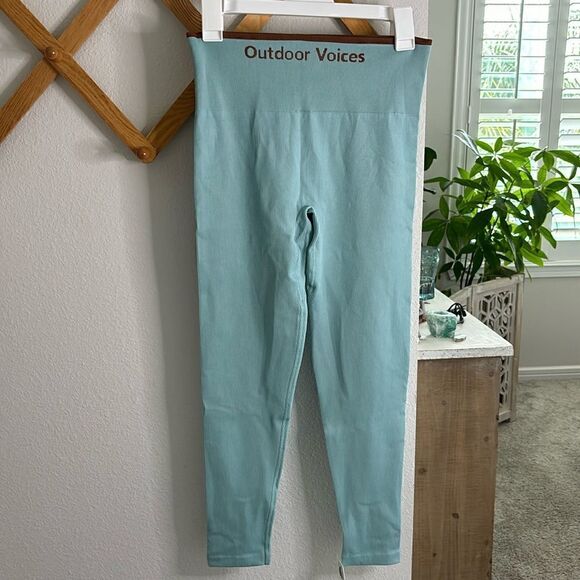 Outdoor Voices Women’s Seamless Rib 7/8 Leggings NWT - Picture 9 of 13